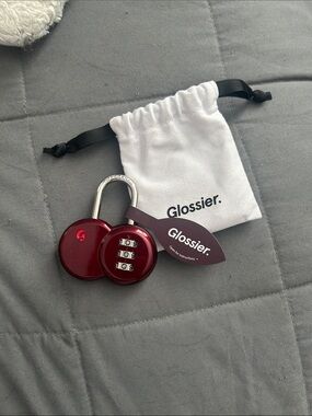 Glossier cherry lock